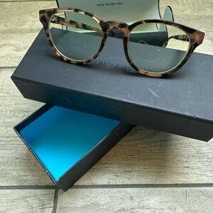 Warby Parker  Tortoise Shell Round Glasses